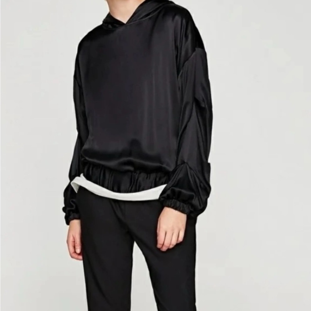 Zara Women's Black Sweater